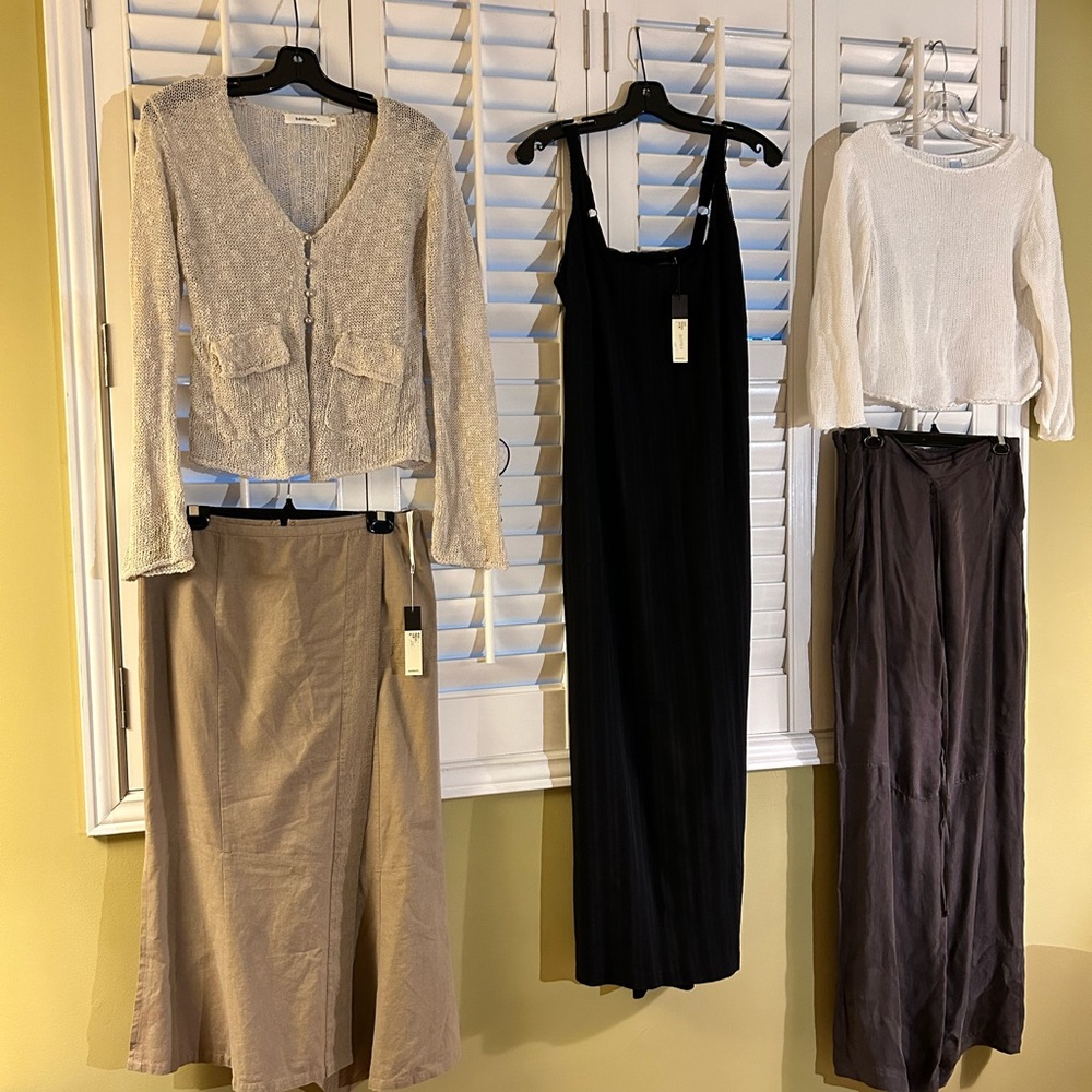 Sandwich_ Bundle Size 10 and 12 (M and L) EUC